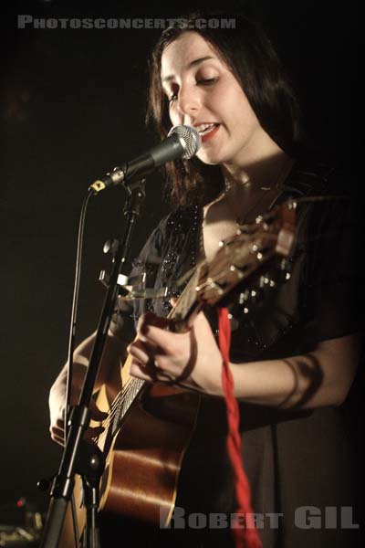 MARISSA NADLER - 2007-04-24 - PARIS - La Maroquinerie - 